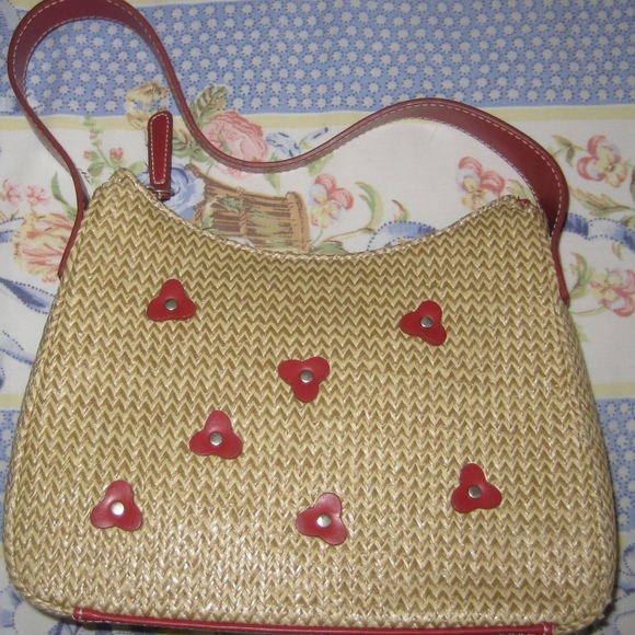 Kenneth Cole REACTION Wicker/Woven Handbag - Picture 1 of 6